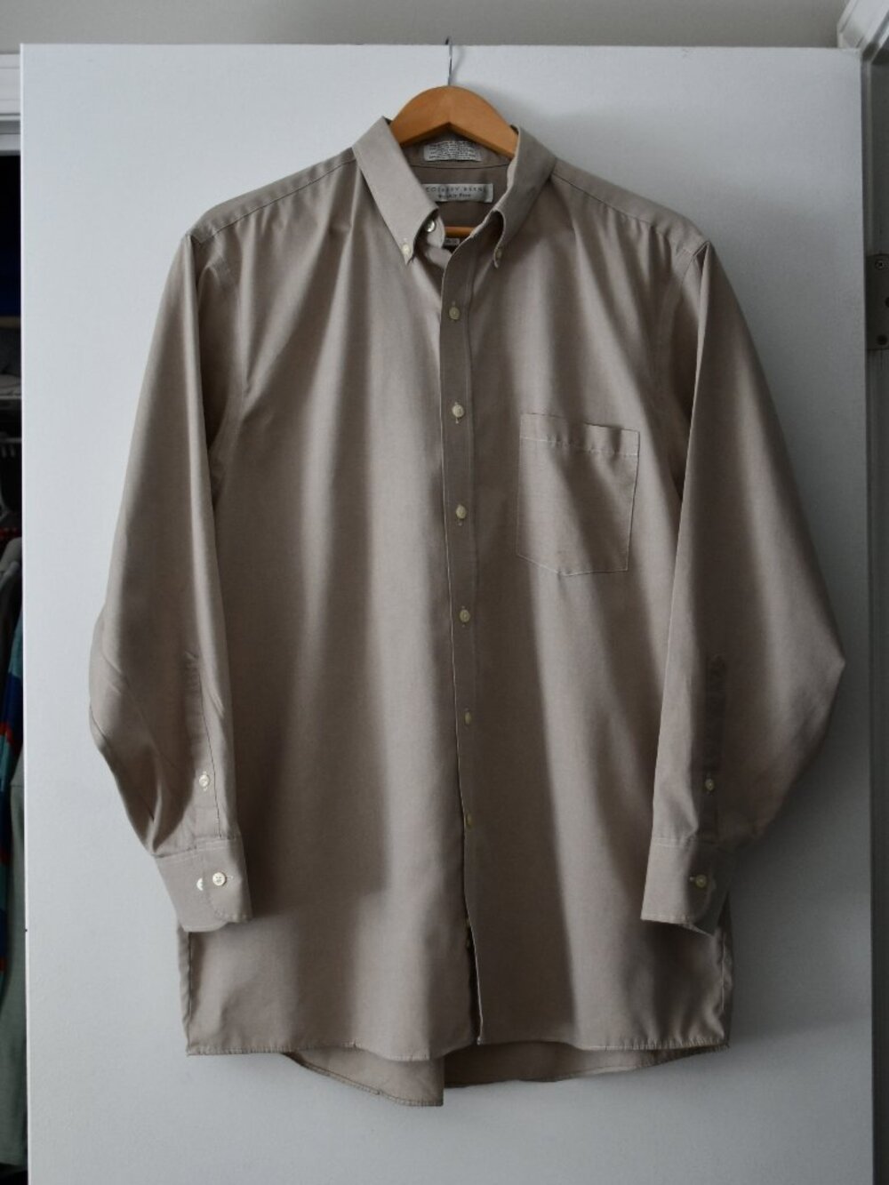 Men's Wrinkle Free Geoffrey Beene Long-Sleeved Button-Down Shirt